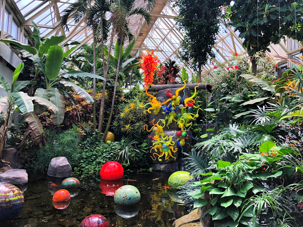 Franklin Park Conservatory with the Chihuly exhibit